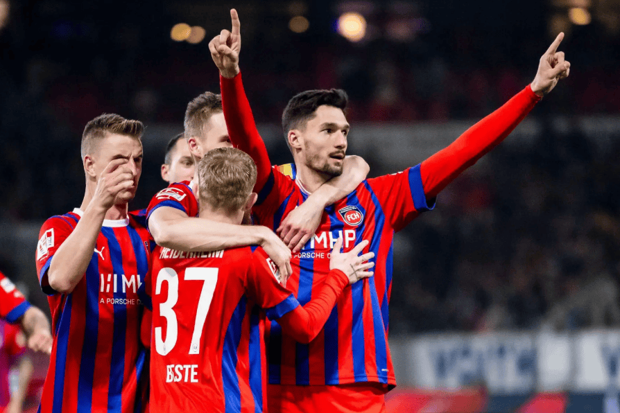 开云体育赛事-关于迈阿密热火迎德甲关键赛，加时末段防线松动，质疑声仍在，球队文化再被提及的信息